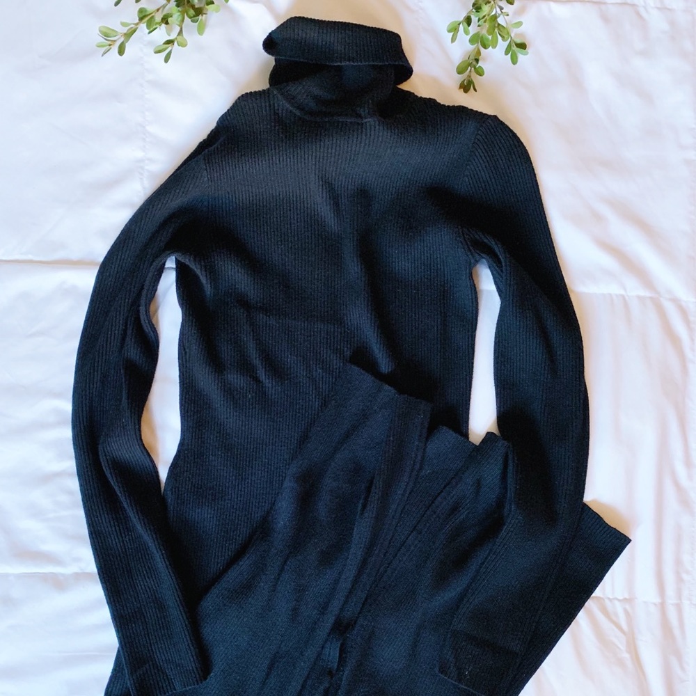 Moda International Ribbed Dress - Picture 4 of 5